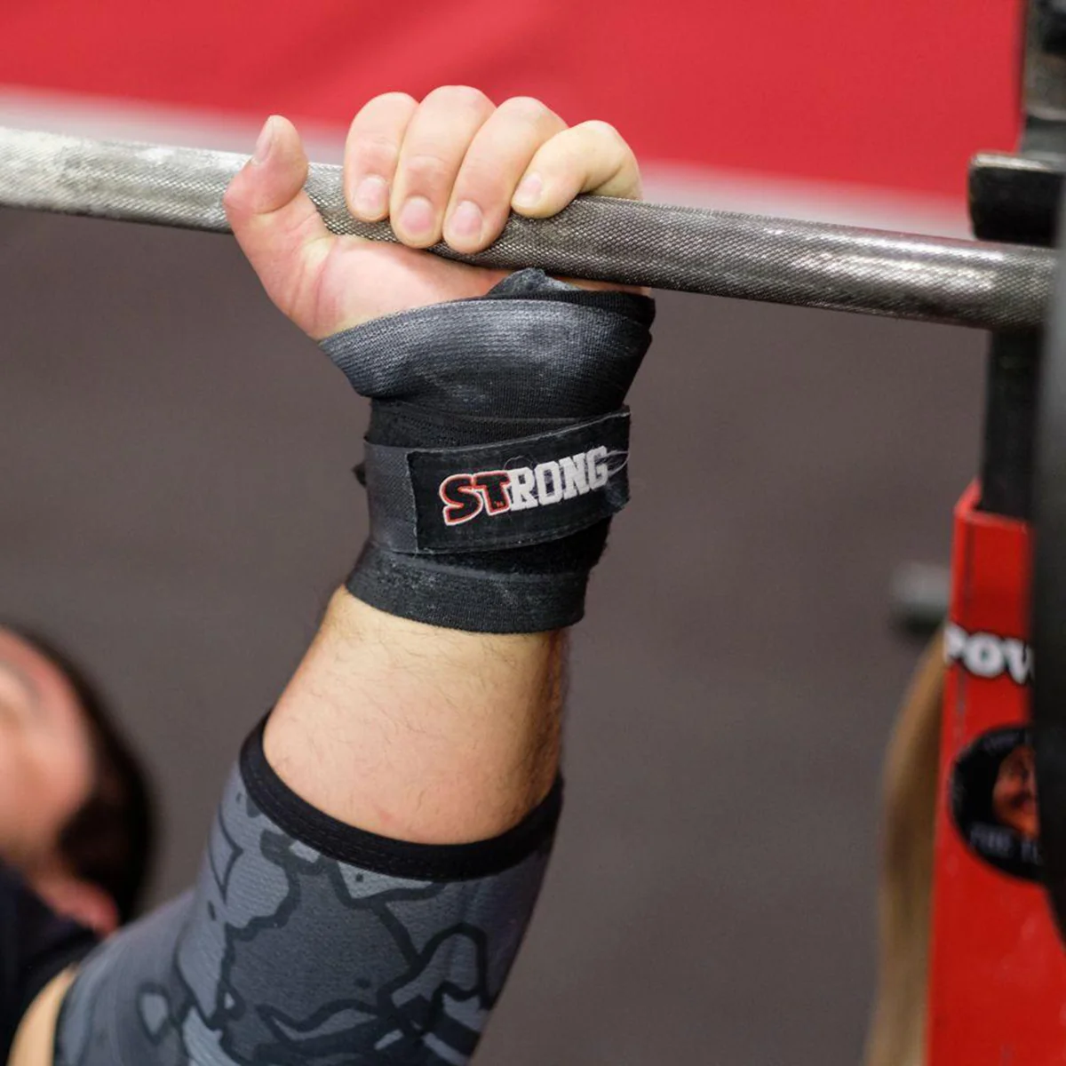 Sling Shot Strong Wrist Wraps por Mark Bell - Image 2