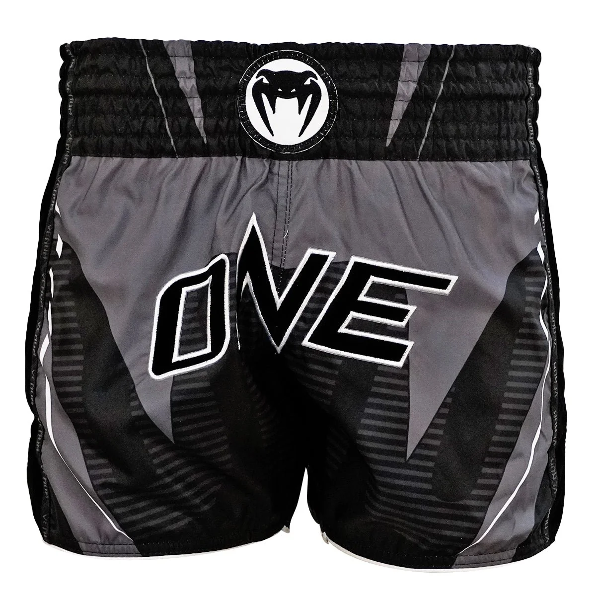 Shorts Muay Thai Venum One FC 3.0 - Preto/Branco